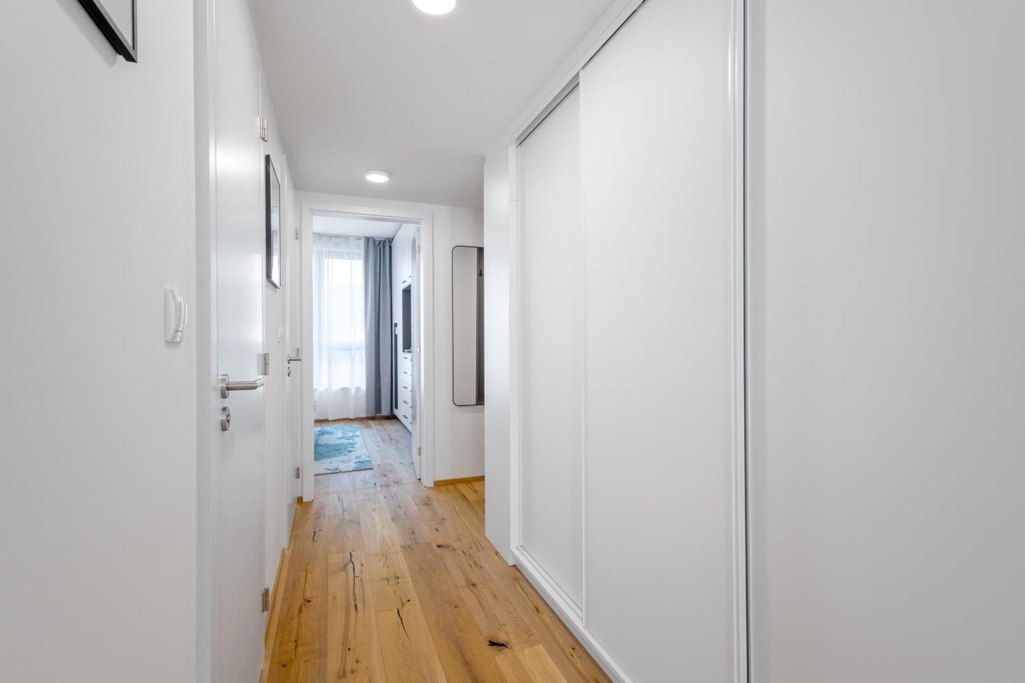 Stylish - Free Parking, Cinema, By Gravity Apartment Prag